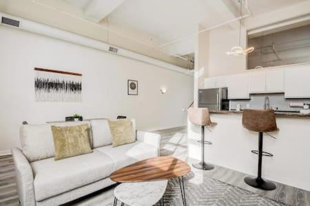 Cozysuites - 2Br With Direct Skybridge Access #5 Indianápolis Exterior foto